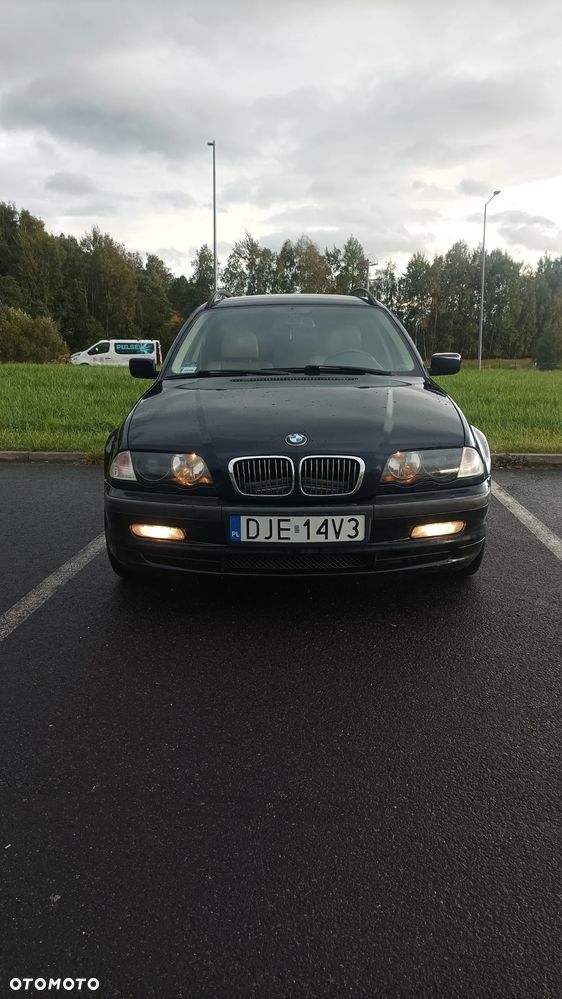 BMW Seria 3 328i - 2