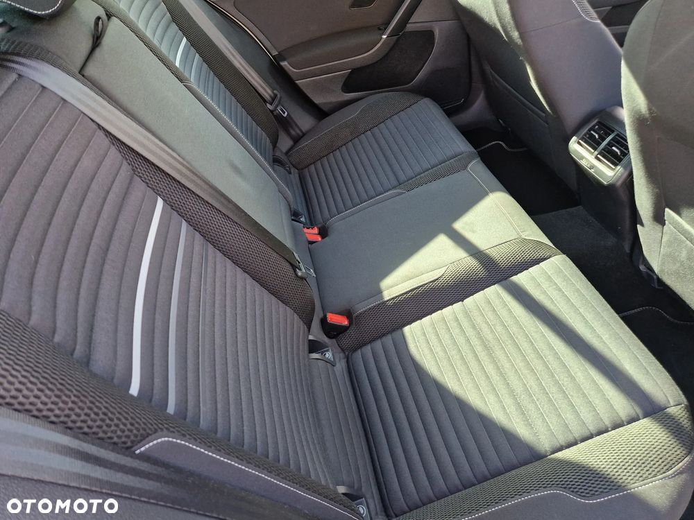 Volkswagen Golf 1.6 TDI BlueMotion Technology Lounge - 15