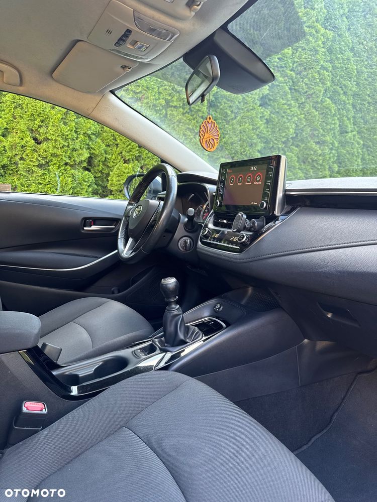 Toyota Corolla 1.6 Comfort - 21