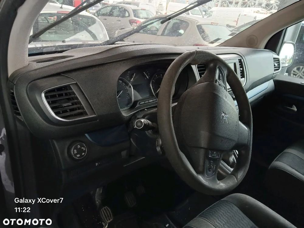 Peugeot Traveller 2.0 BlueHDi Compact Active - 14