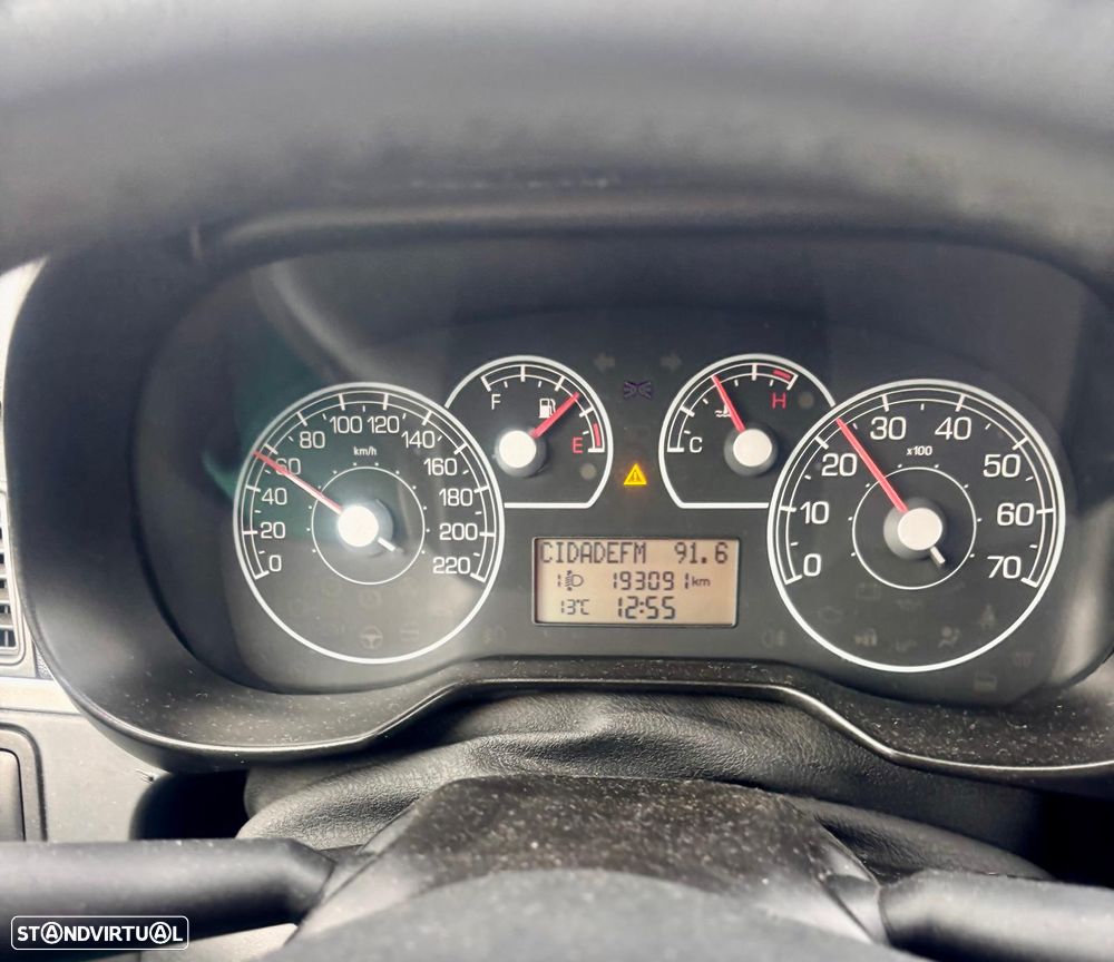 Fiat Punto 100 JTD Multijet HGT - 2