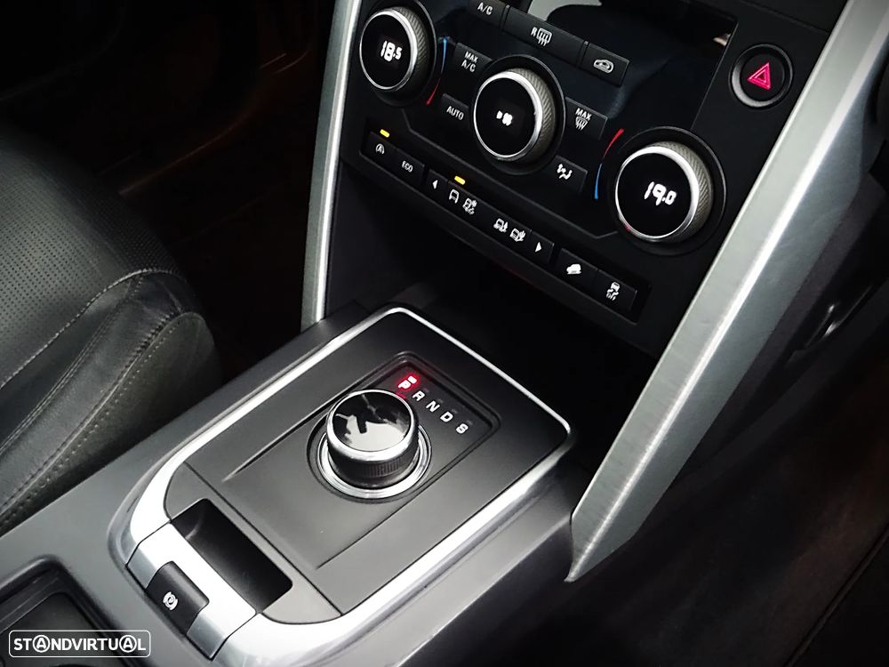 Land Rover Discovery Sport TD4 Aut. Sky View - 11