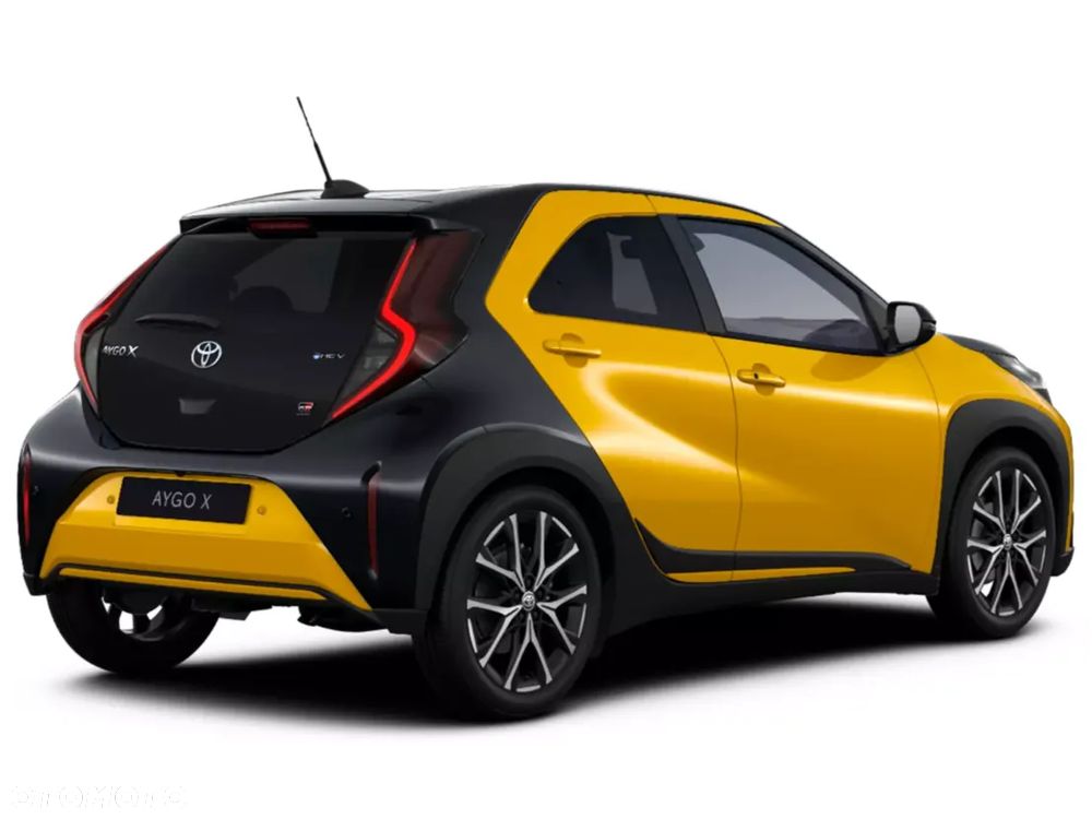 Toyota Aygo X 1,5 GR SPORT - 3