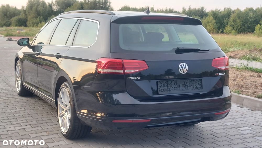 Volkswagen Passat - 17