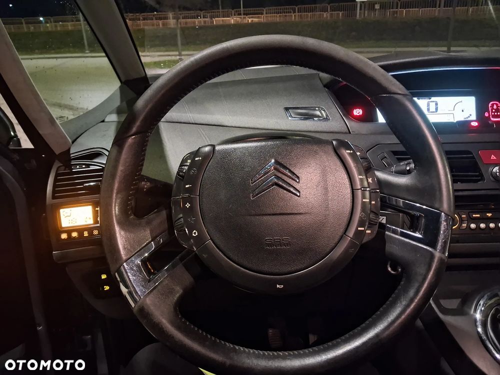 Citroën C4 Picasso - 10