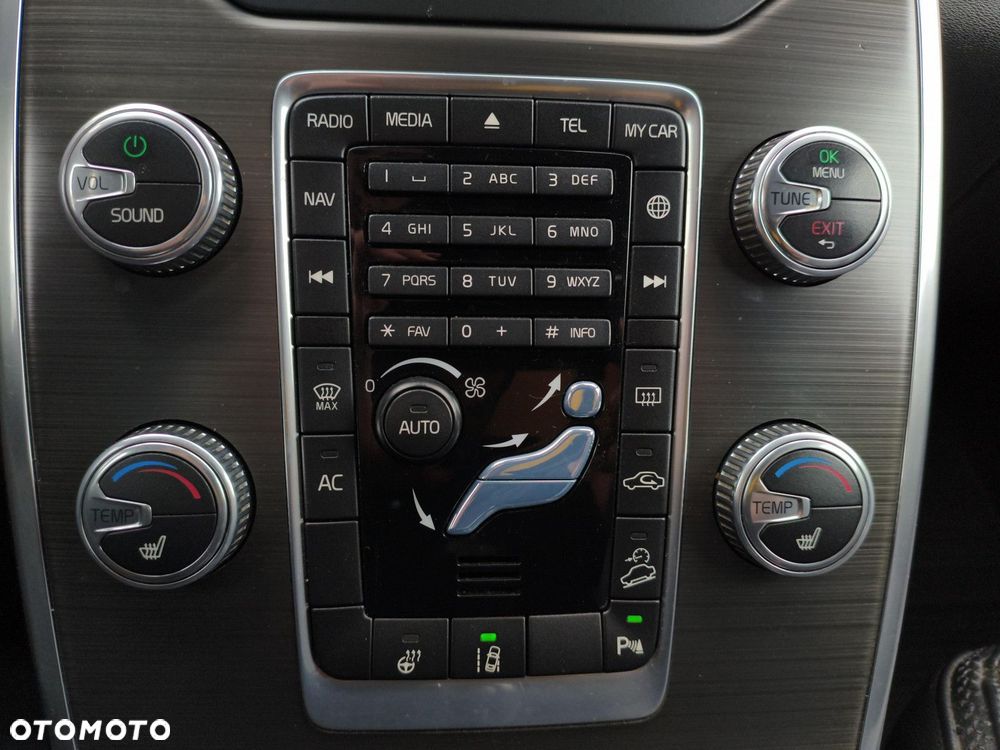 Volvo XC 70 - 13