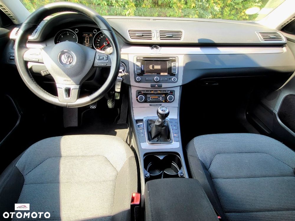 Volkswagen Passat - 9