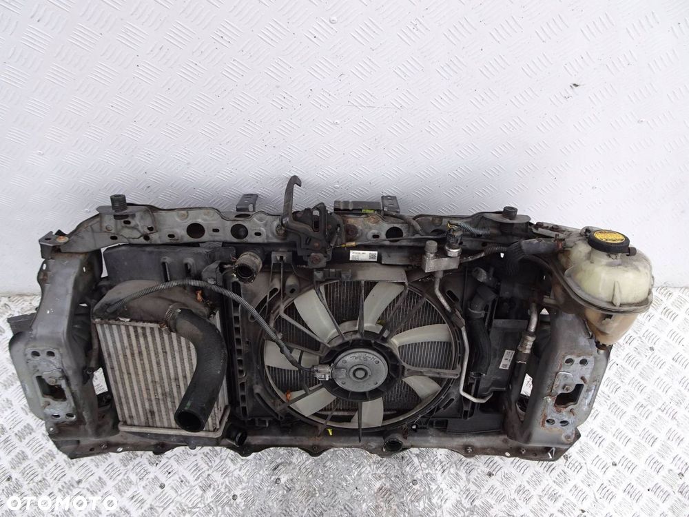 pas przedni chłodnice kpl. toyota yaris iii 1.4 d4d - 10