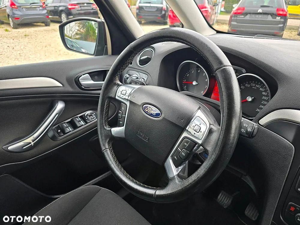 Ford Galaxy 2.0 Trend - 30