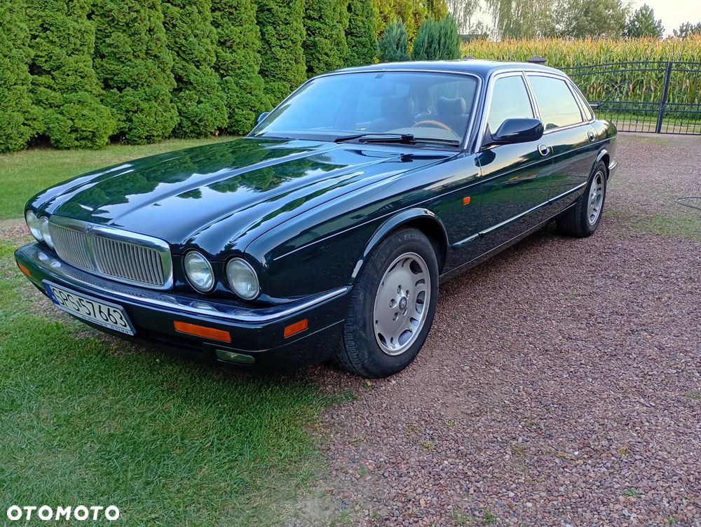 Jaguar XJ - 1