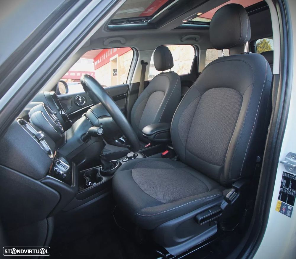 MINI Countryman Cooper SE ALL4 Auto - 8