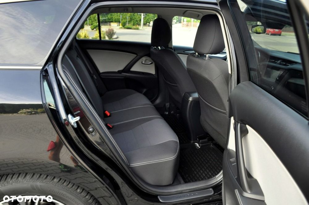 Toyota Avensis - 19