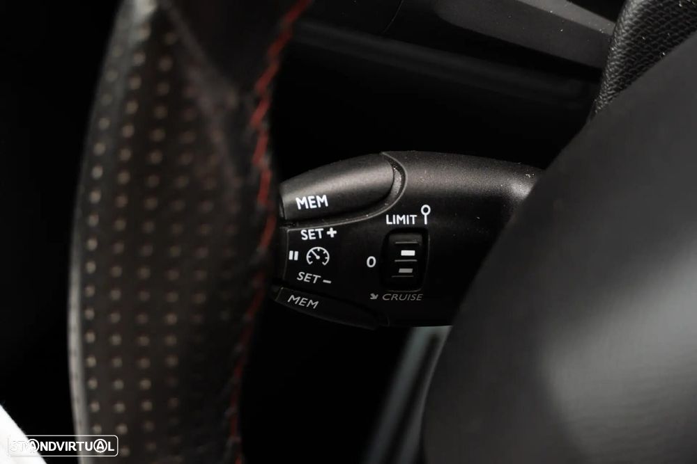 Peugeot 308 1.5 BlueHDi GT Line - 38