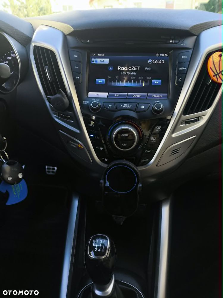 Hyundai Veloster 1.6 GDI Comfort - 4