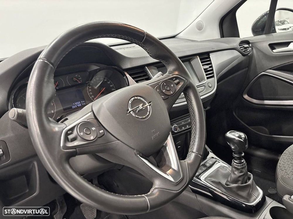 Opel Crossland X - 12