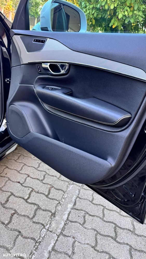 Volvo XC 90 D5 AWD R-Design - 13