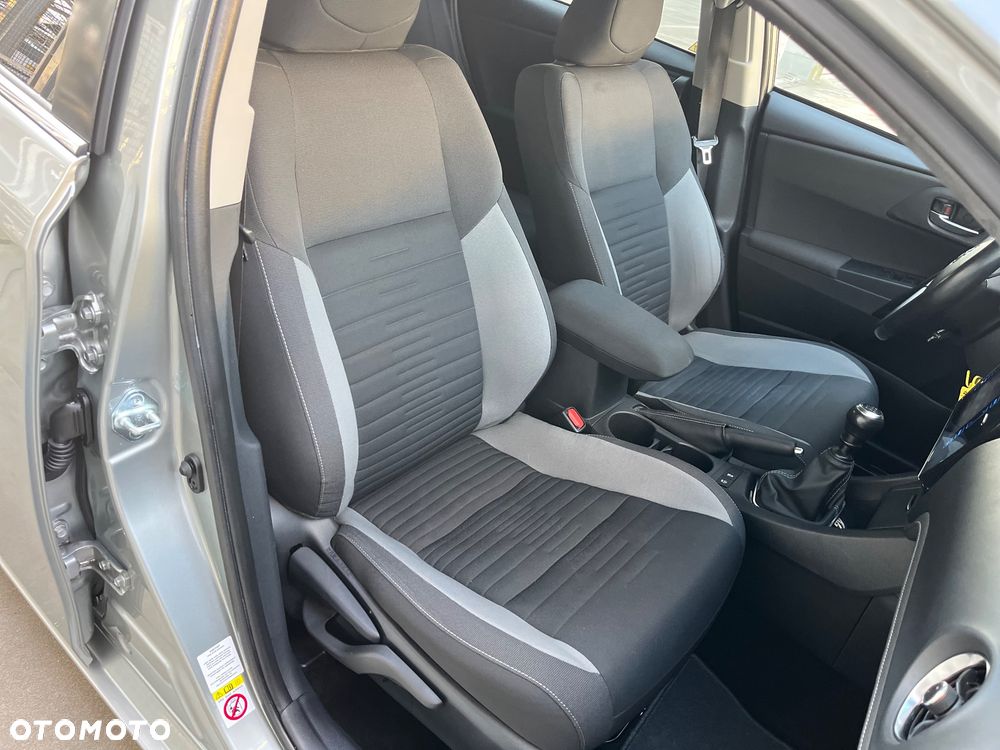 Toyota Auris 1.2 Turbo Comfort - 29