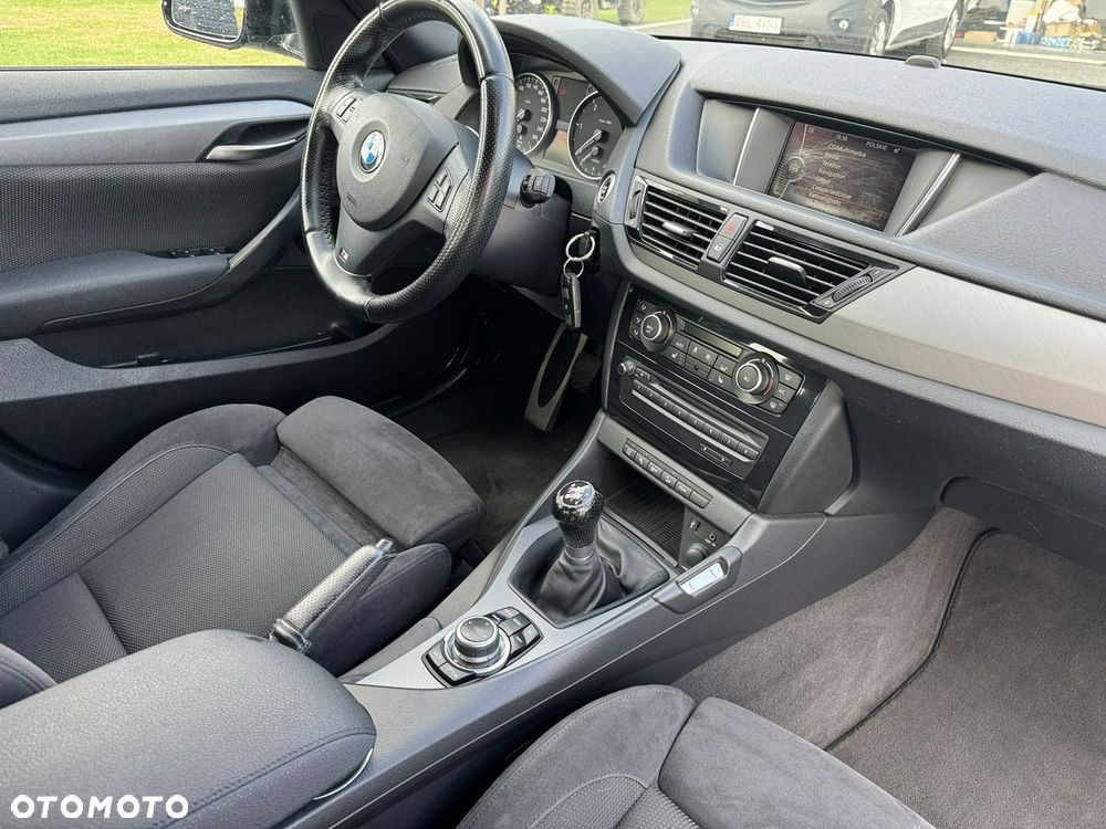 BMW X1 xDrive18d Sport Line - 31