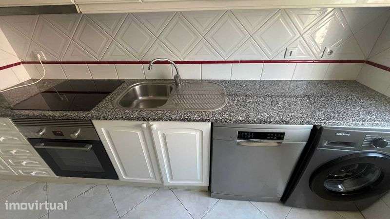 Apartamento mobilado em Santa Marta do Pinhal - Grande imagem: 4/11
