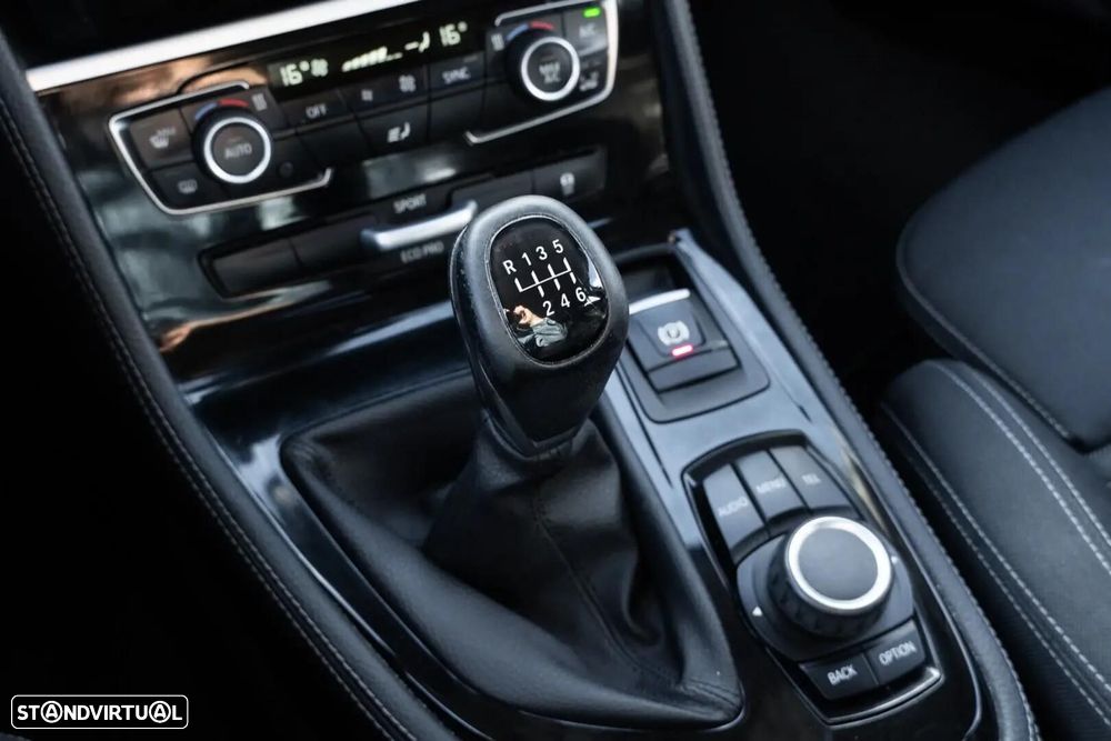 BMW 216 Active Tourer - 17