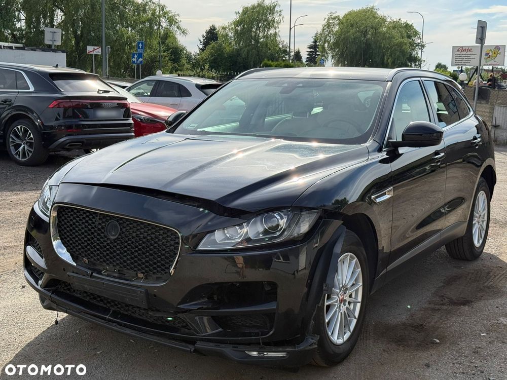 Jaguar F-Pace - 11