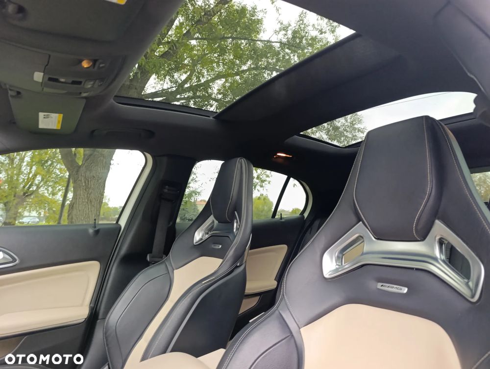 Mercedes-Benz GLA AMG 45 4-Matic - 23