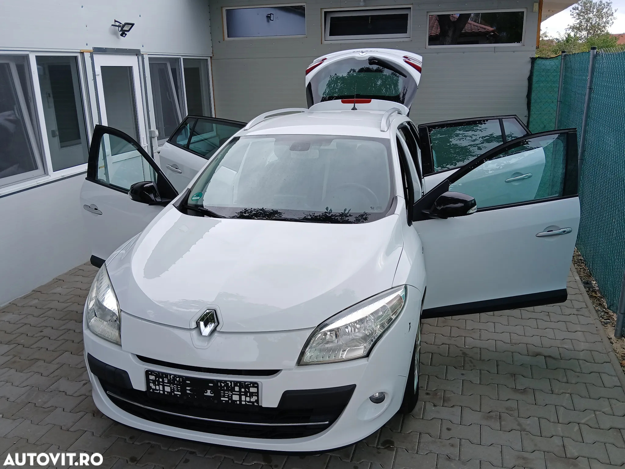 Renault Megane Grandtour TCe 130 Bose Edition - 3