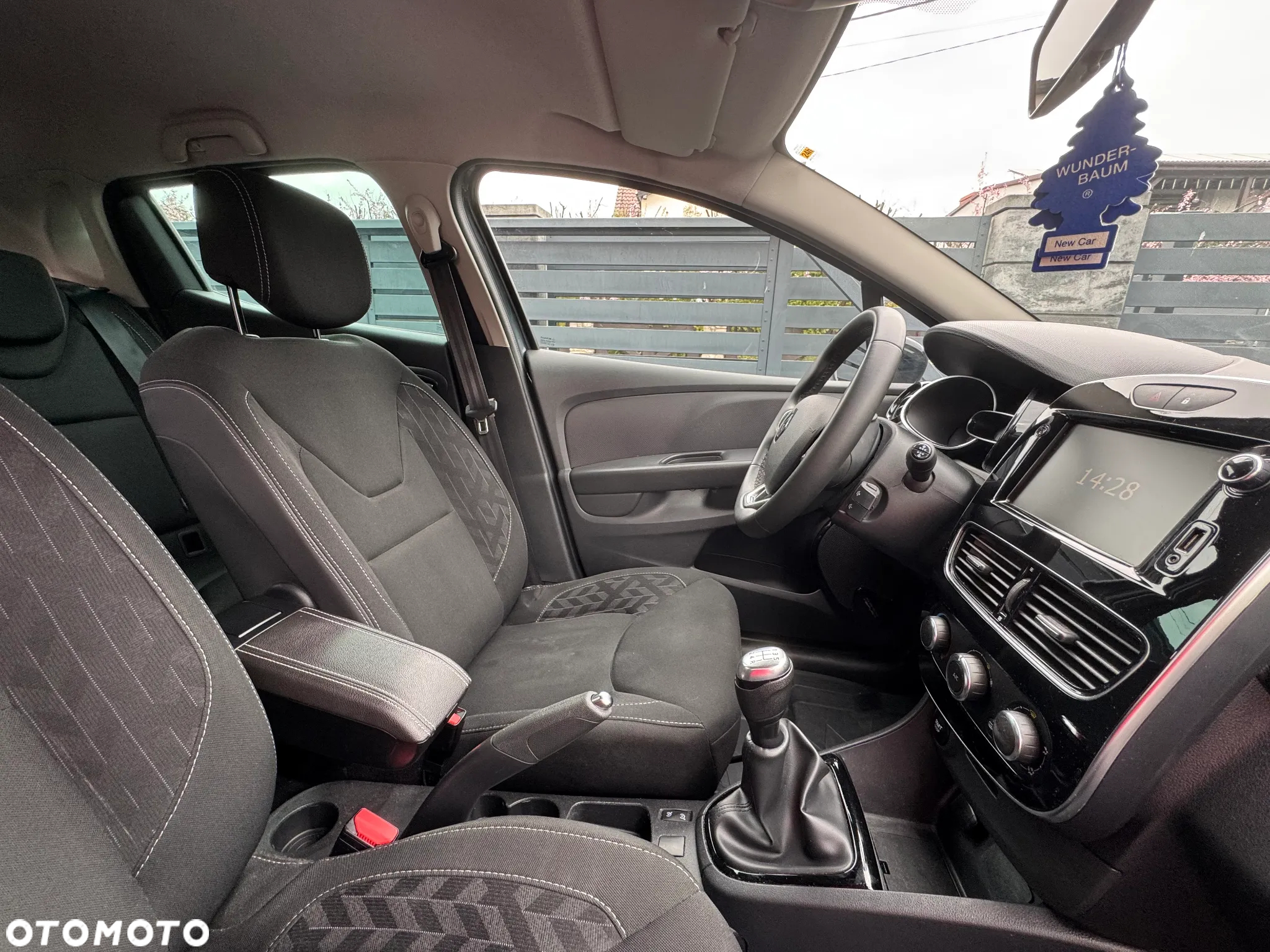 Renault Clio 0.9 Energy TCe Limited - 23