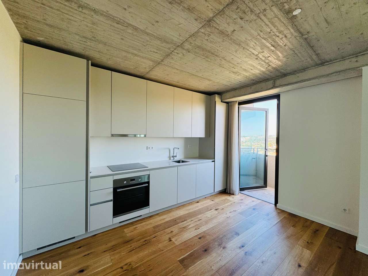 Arrendamento de apartamento t2 na Avenida Doutor António Macedo - Grande imagem: 5/36