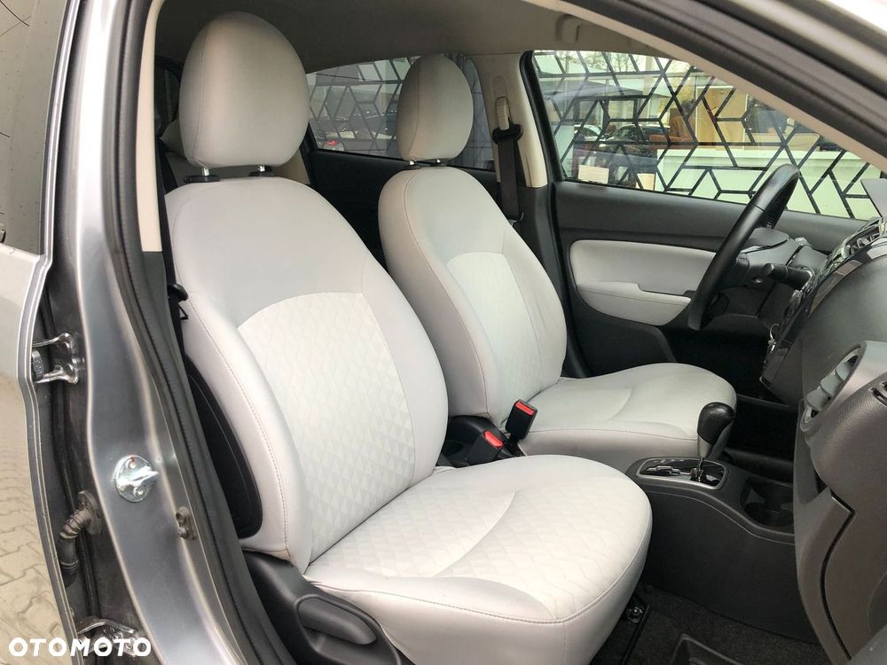 Mitsubishi Space Star - 18