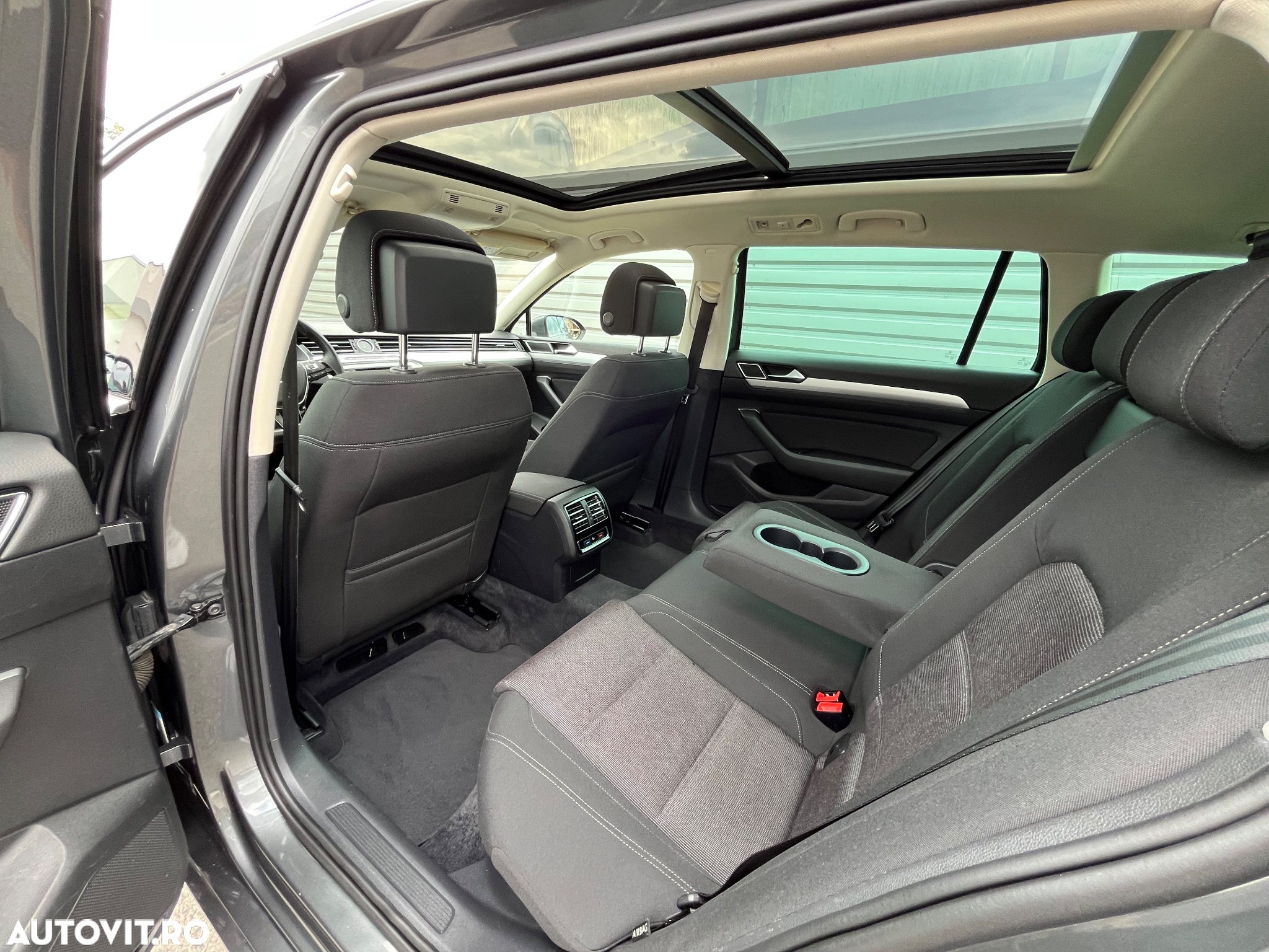 Volkswagen Passat - 23