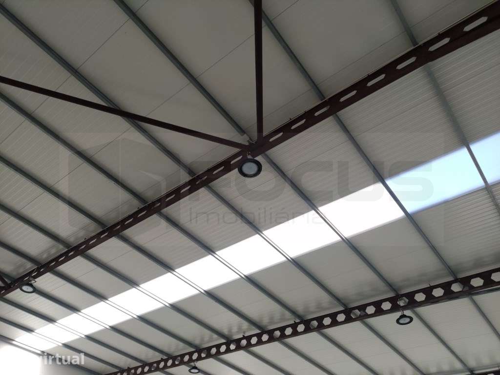 Armazém para arrendamento - Zona industrial Esgueira - Grande imagem: 2/17