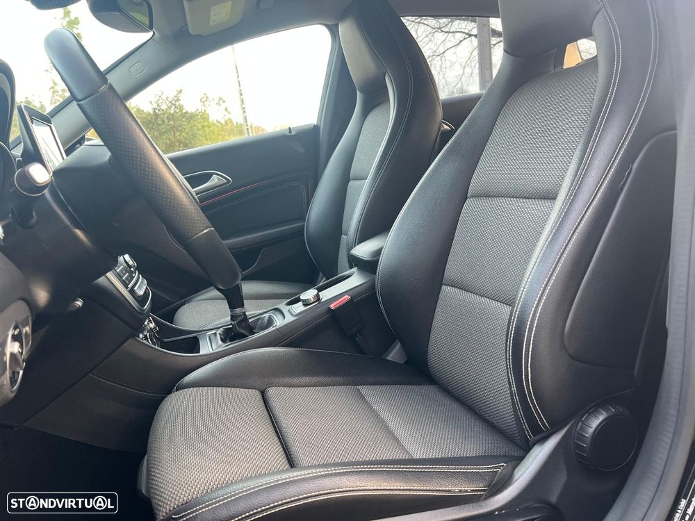Mercedes-Benz CLA 180 d Shooting Brake AMG Line - 7