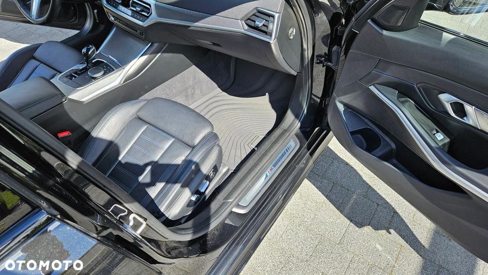 BMW Seria 3 330i xDrive M Sport sport - 15