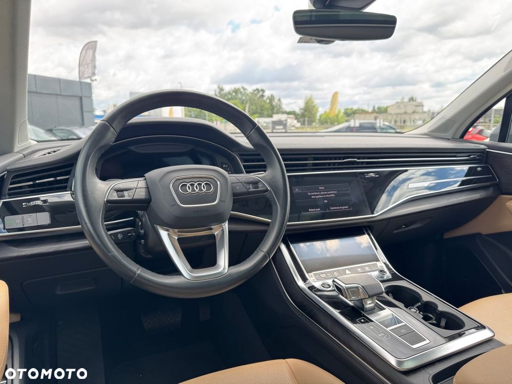 Audi Q7 - 12