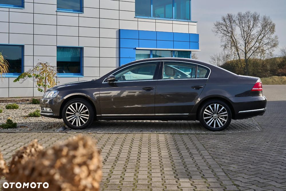 Volkswagen Passat 2.0 TDI 4Mot Highline DSG - 5