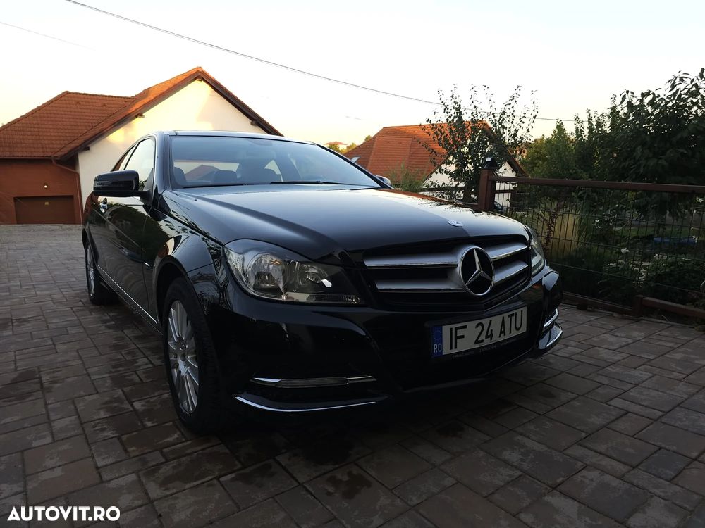Mercedes-Benz C 250 CGI BlueEFFICIENCY - 5