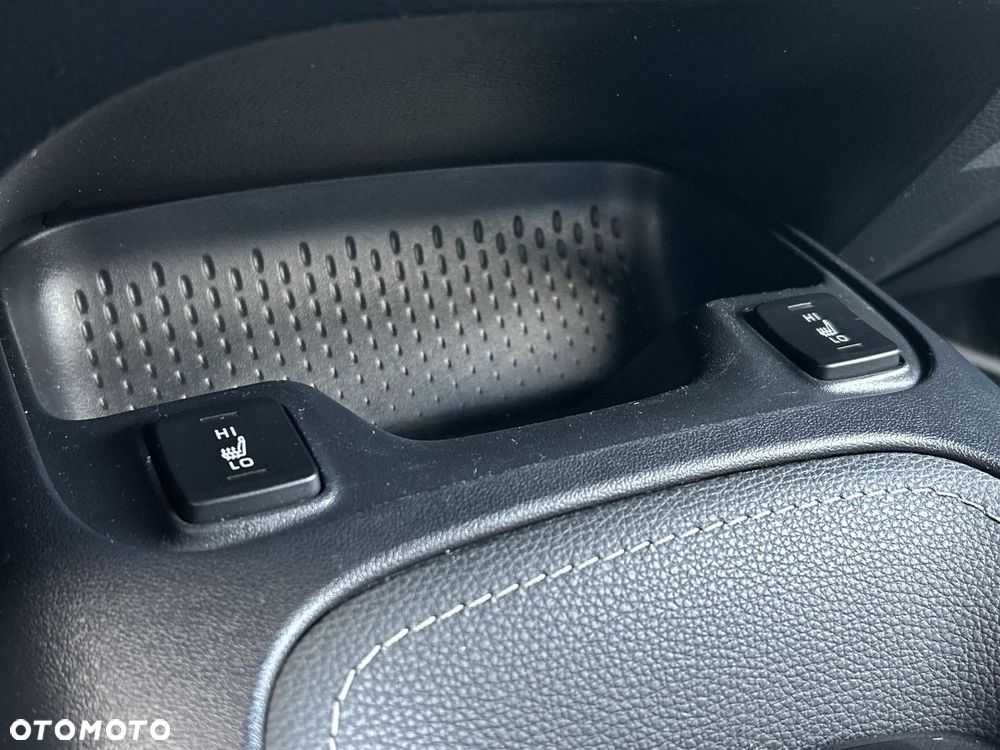 Toyota Corolla 1.8 Hybrid Comfort - 24