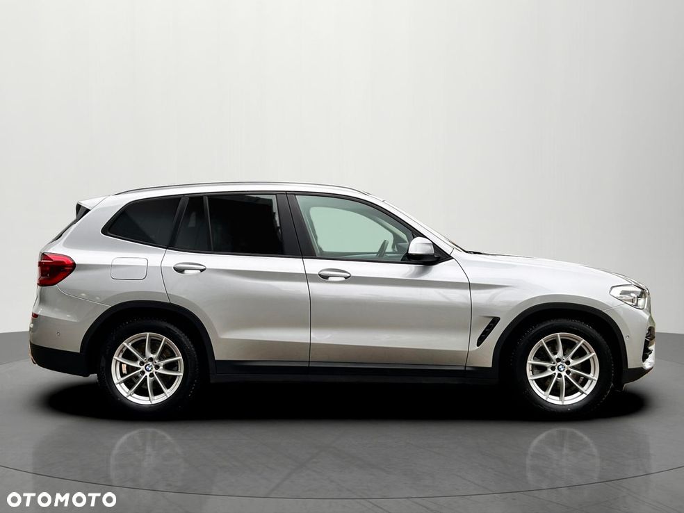 BMW X3 xDrive20i GPF Advantage - 6