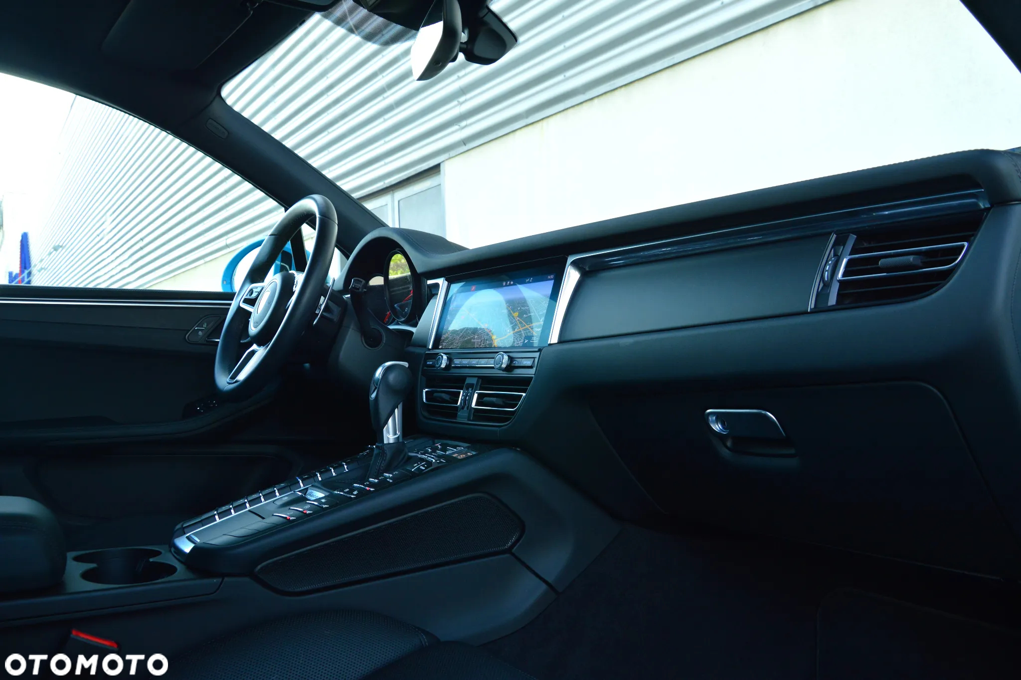 Porsche Macan Standard - 18