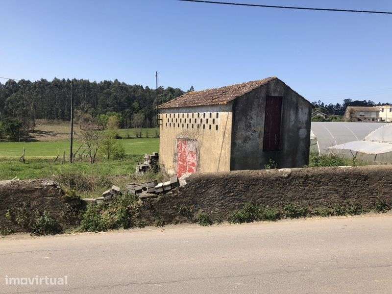 Terreno Urbano - Grande imagem: 2/2