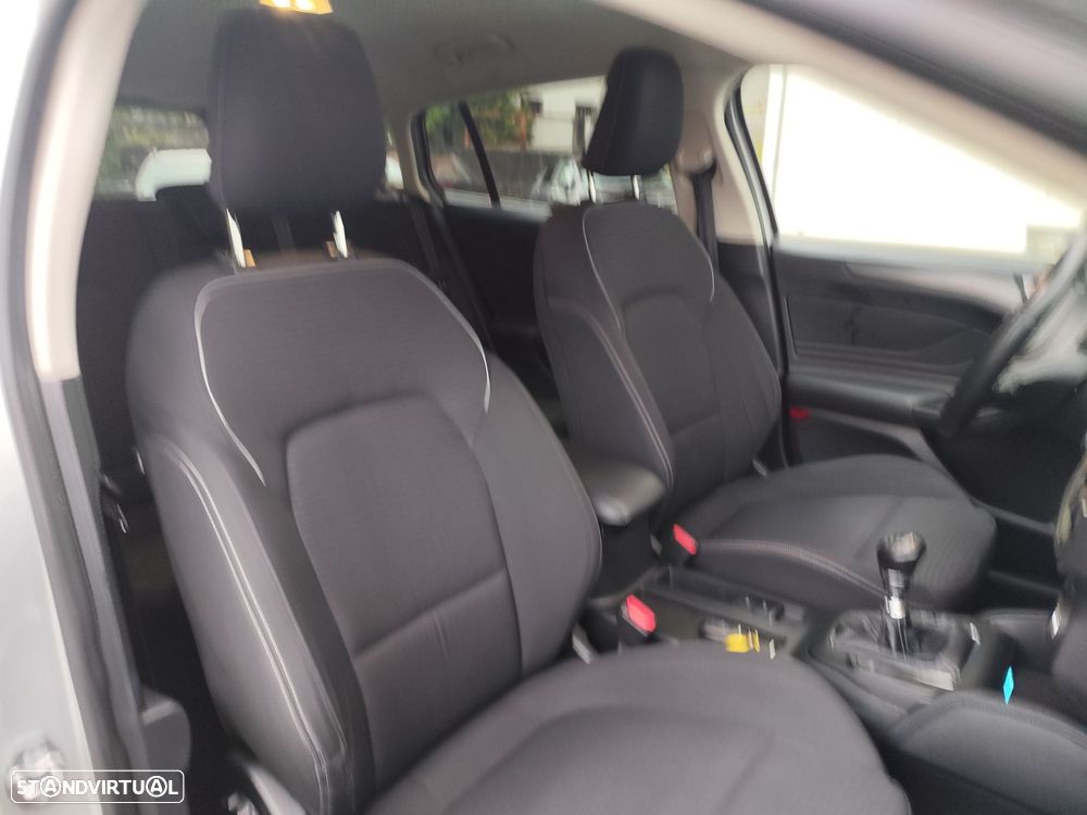 Ford Focus SW 1.5 TDCi EcoBlue Titanium - 19