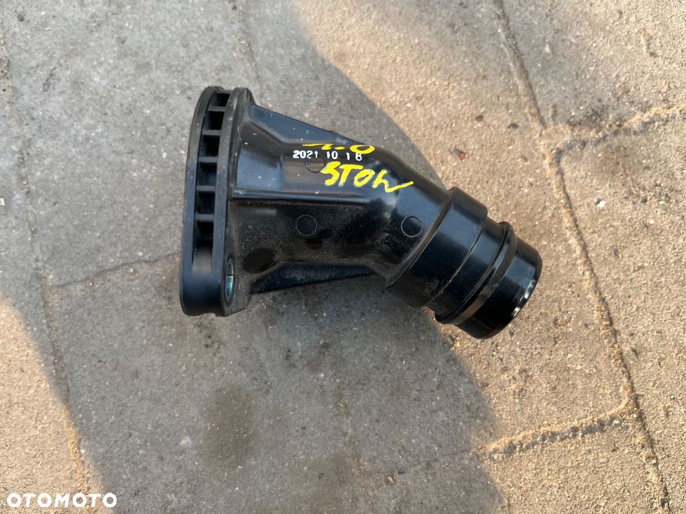 Króciec obudowy termostatu Kia Stonic 1.0 T-GDI - 2