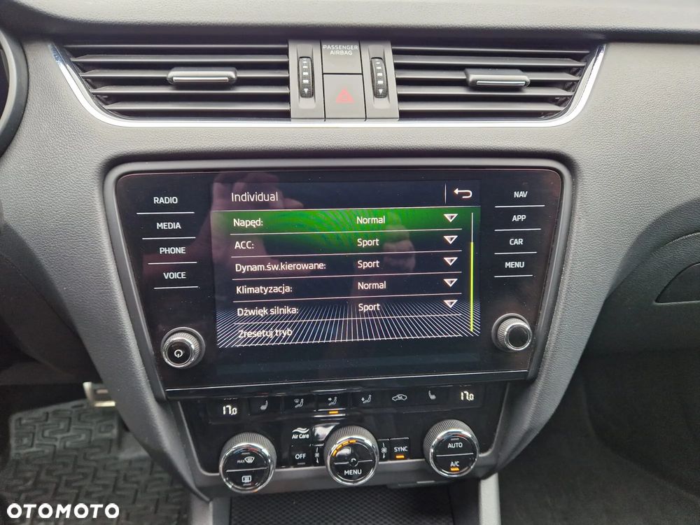 Skoda Octavia 2.0 TDI 4x4 DSG RS60 - 34