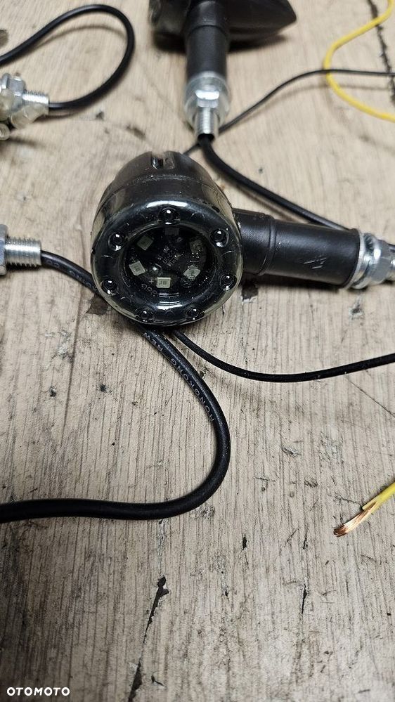 Zestaw kierunkowskazów Led 3w1 - 2