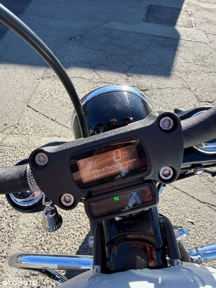Harley-Davidson Softail Street Bob - 5