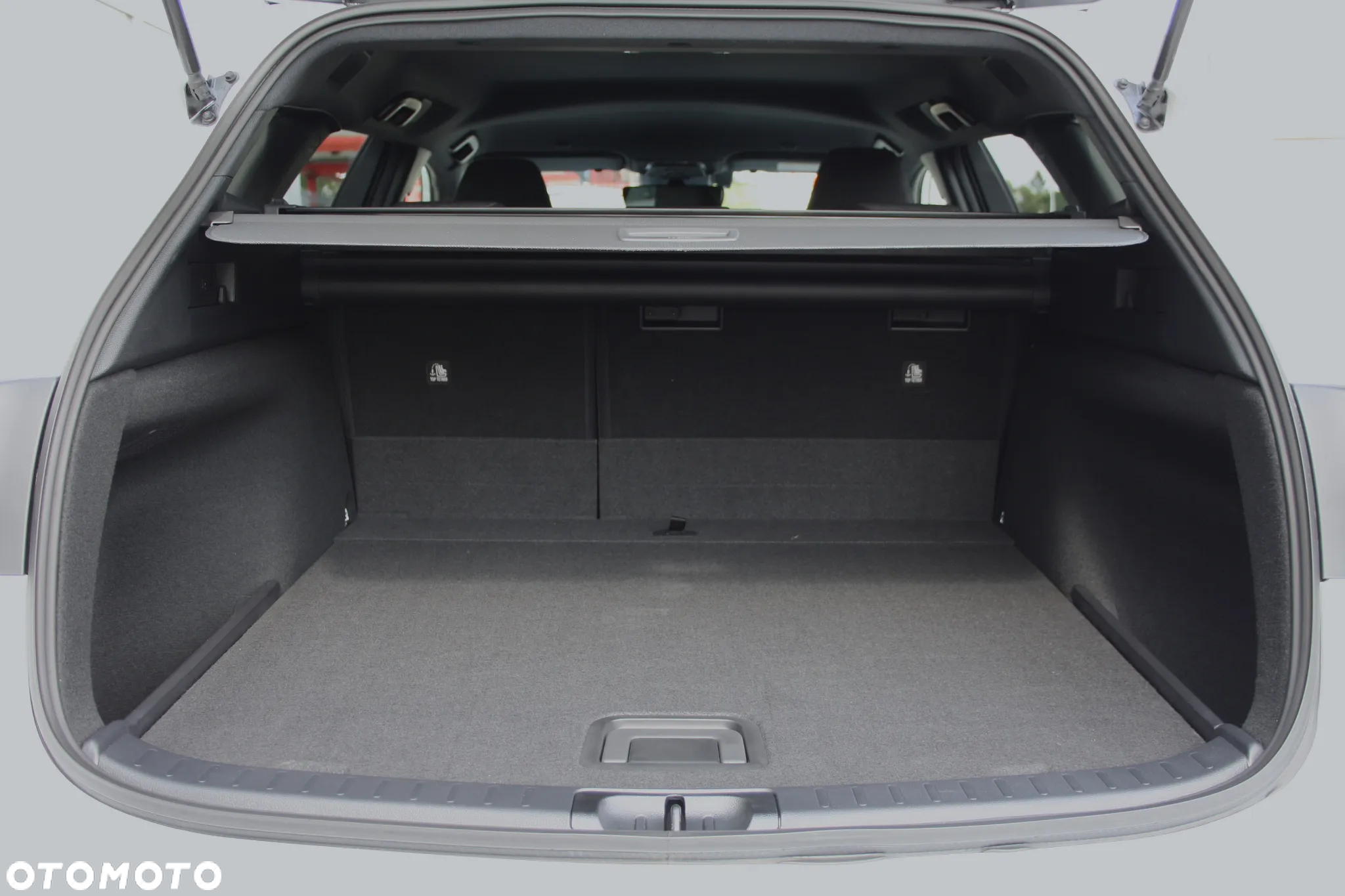 Suzuki Swace 1.8 Hybrid Premium Plus CVT - 17