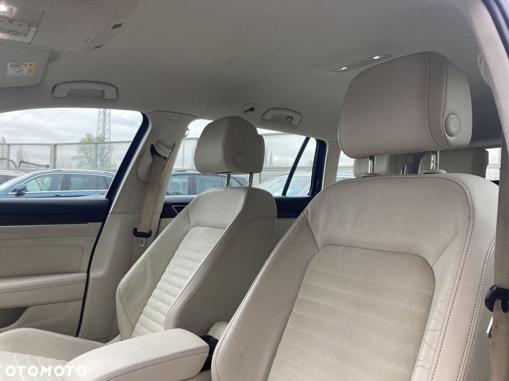 Volkswagen Passat Variant 2.0 TDI BMT Highline DSG - 16