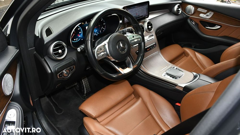 Mercedes-Benz GLC 220 d 4Matic 9G-TRONIC AMG Line - 11