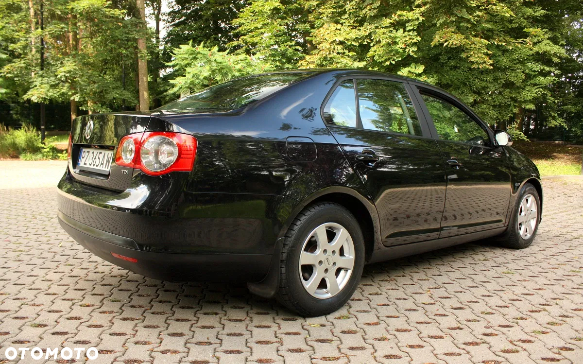 Volkswagen Jetta 1.9 TDI Comfortline - 6
